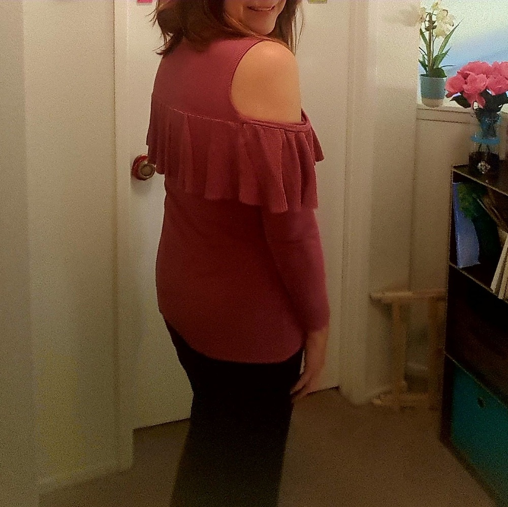 Thalia. Ruffled, cold shoulder sweater.